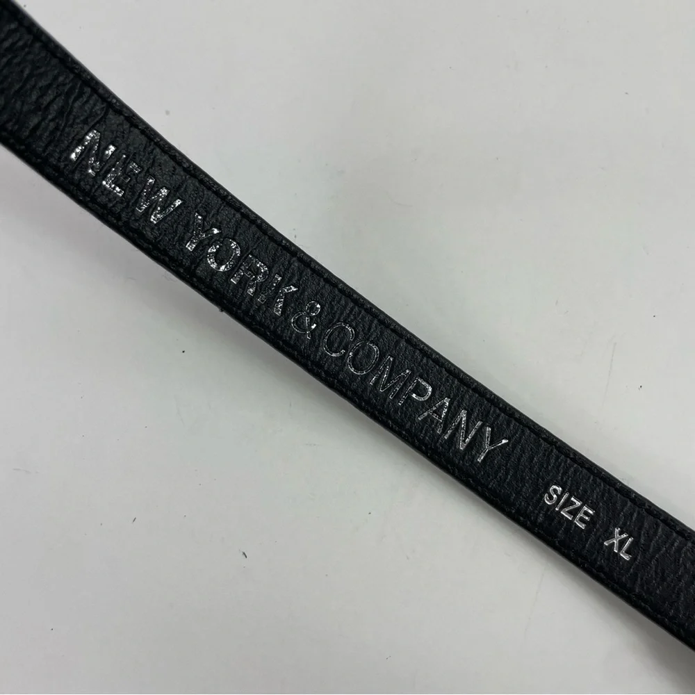 New York & Company Black Snakeskin Clip Closure‎ Belt